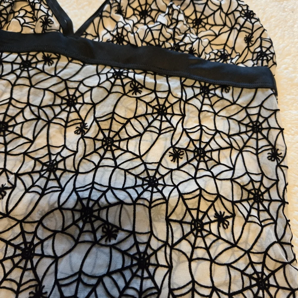 Spiderweb Bodysuit - Picture 5 of 7